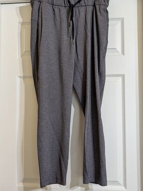 Lululemon Athletica Women's Heather Charcoal Joggers